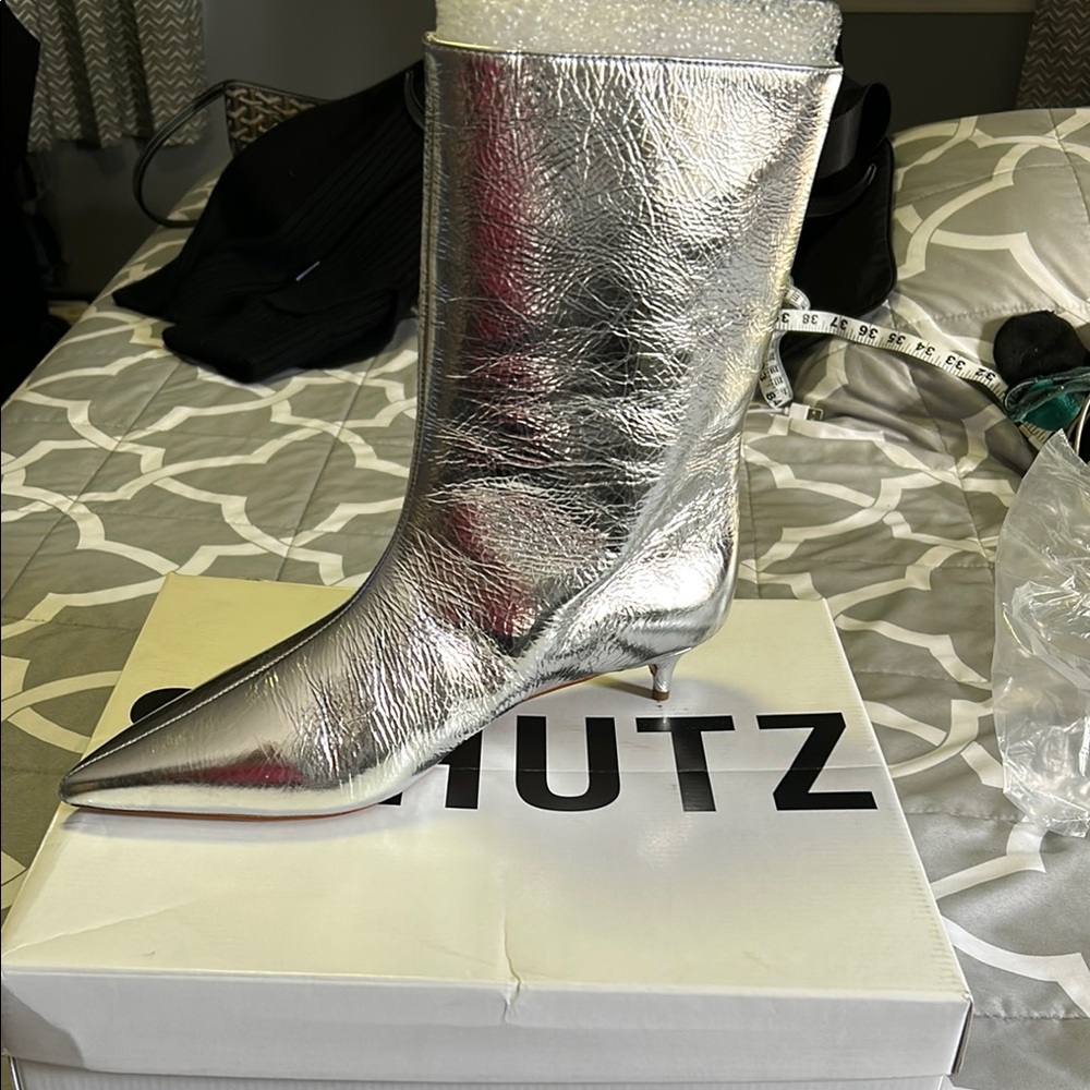 SCHUTZ NIB silver boots
